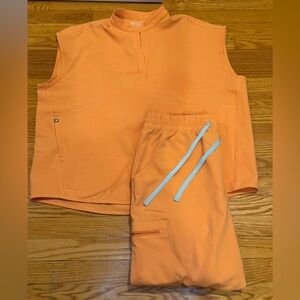 FIGS: Shaka Orange *LIMITED EDITION*, Scrub Set